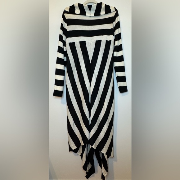 Ashley Stewart Women’s Black and White Striped Asymmetrical Dress Size 14/16 - Picture 4 of 9